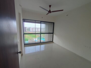 Room in 3 BHK Apartment at Mantra Montana Phase 6, Dhanori – for Sale