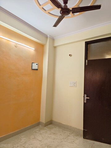Room in 2 BHK Builder Floor at Aashi Comfort Residency, Sector 73 – for Sale