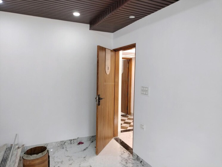 Room, sector 7 dwarka 4 Bedroom 1800 Sq.Ft. Apartment In Sector 7 Dwarka Delhi 7451549