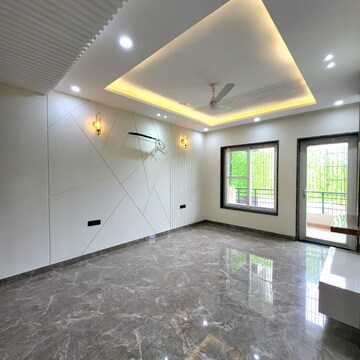 Kitchen in 4 BHK Builder Floor at Unitech South City II, South City 2 – for Sale