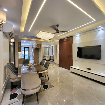 Living Room in 4 BHK Builder Floor at Unitech South City II, South City 2 – for Sale