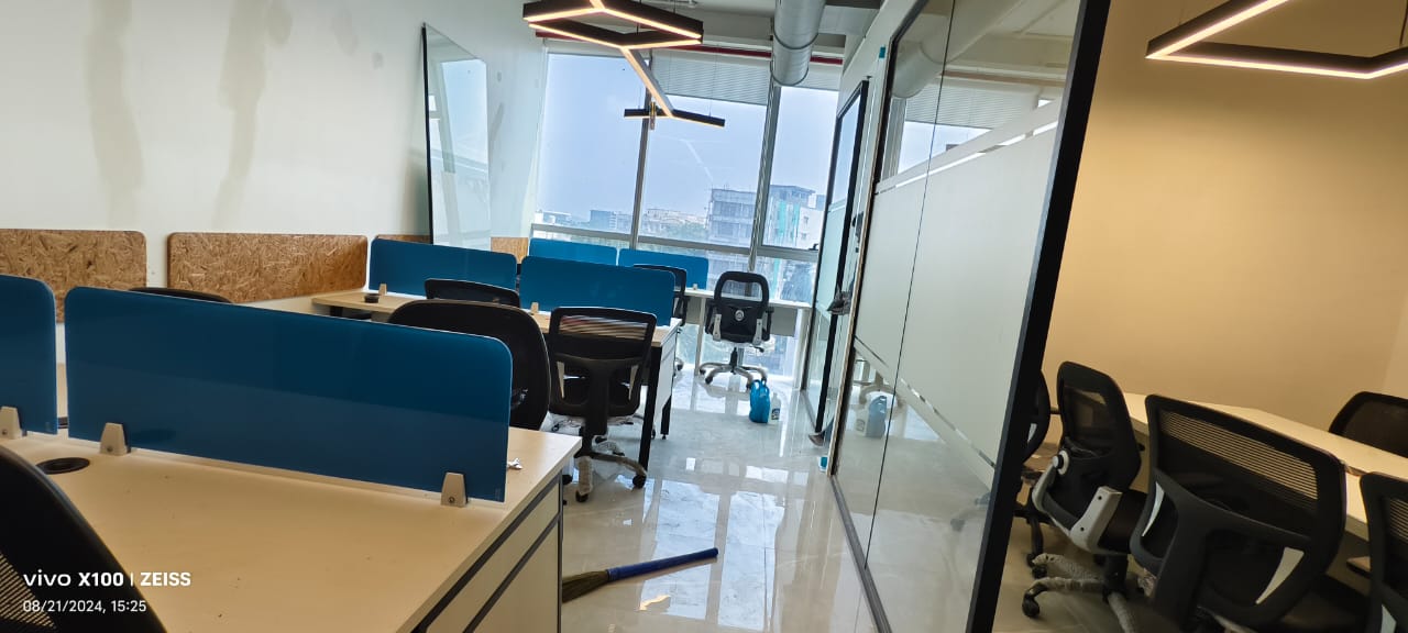 Office Space For Rent in Sunteck Crest