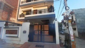 6+ BHK Independent House – Exterior View View at Kamta - for Sale