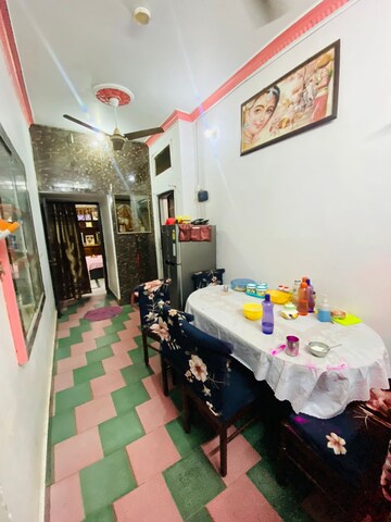 Bedroom in 6+ BHK Independent House at Adil Nagar – for Sale