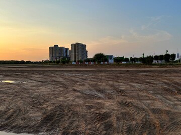  Plot For Sale in Sector 102