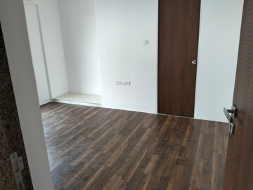 Room in 2 BHK Apartment at Acme Ozone, Manpada – for Sale