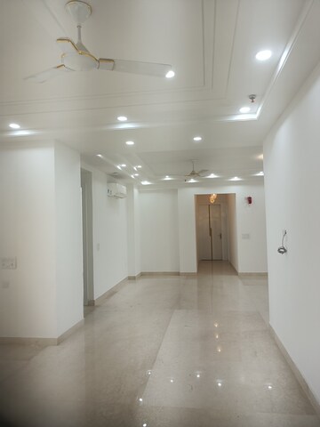 4 BHK Apartment For Rent in Parx Laureate, Sector 108