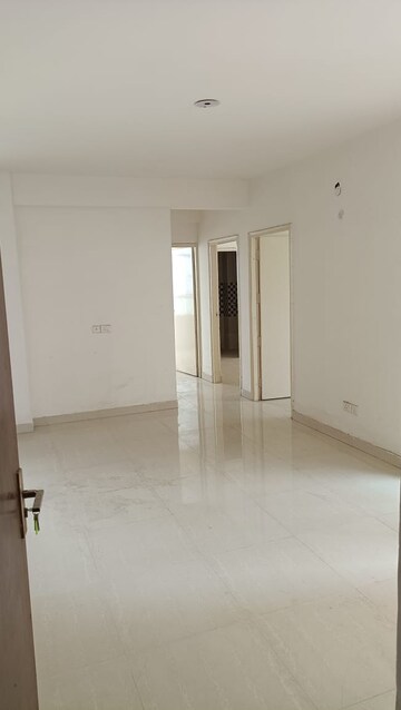 Room in 2 BHK Apartment at Signature Orchard Avenue 2, Sector 93 – for Sale