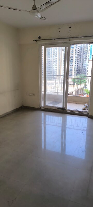 Room in 3 BHK Apartment at AFOWO Raksha Addela, Sector 16c Greater Noida – for Sale