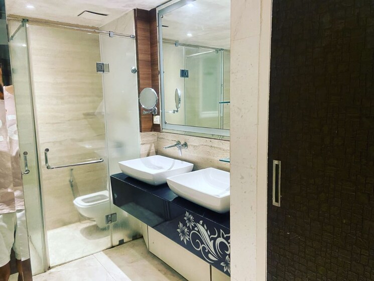 Master Bedroom, new industrial township 5 Bedroom 3000 Sq.Ft. Builder Floor In New Industrial Township Faridabad 7453361