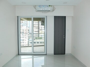 Room in 1 BHK Apartment at Raghav Amara, Kurla – for Sale