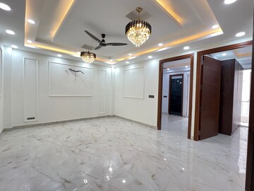 Room in 3 BHK Builder Floor at Chattarpur – for Sale