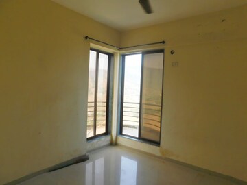 Room in 4 BHK Apartment at Advance Heights, Kharghar – for Sale