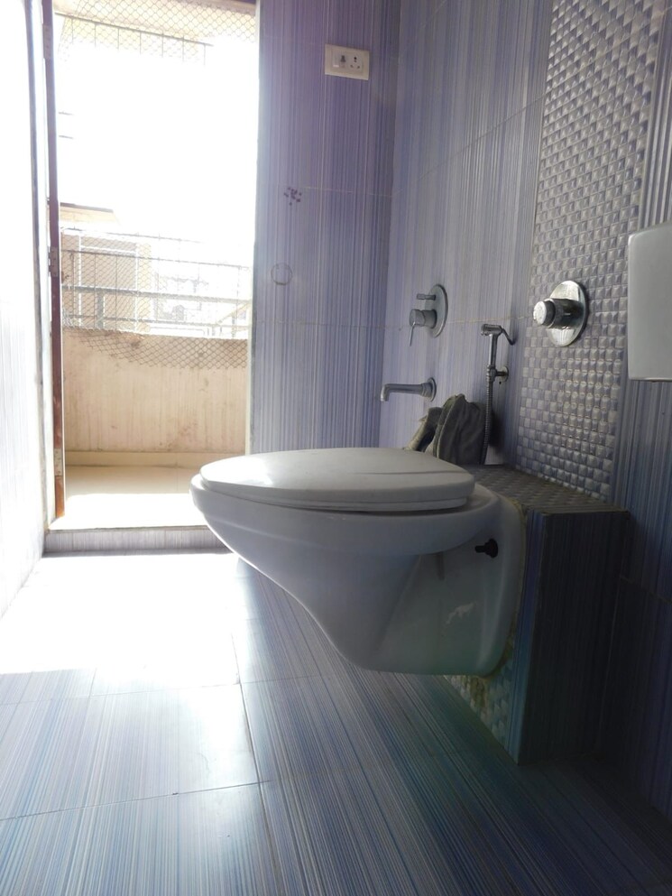 Bathroom, advance-heights 4 Bedroom 2000 Sq.Ft. Apartment In Kharghar Navi Mumbai 7453743