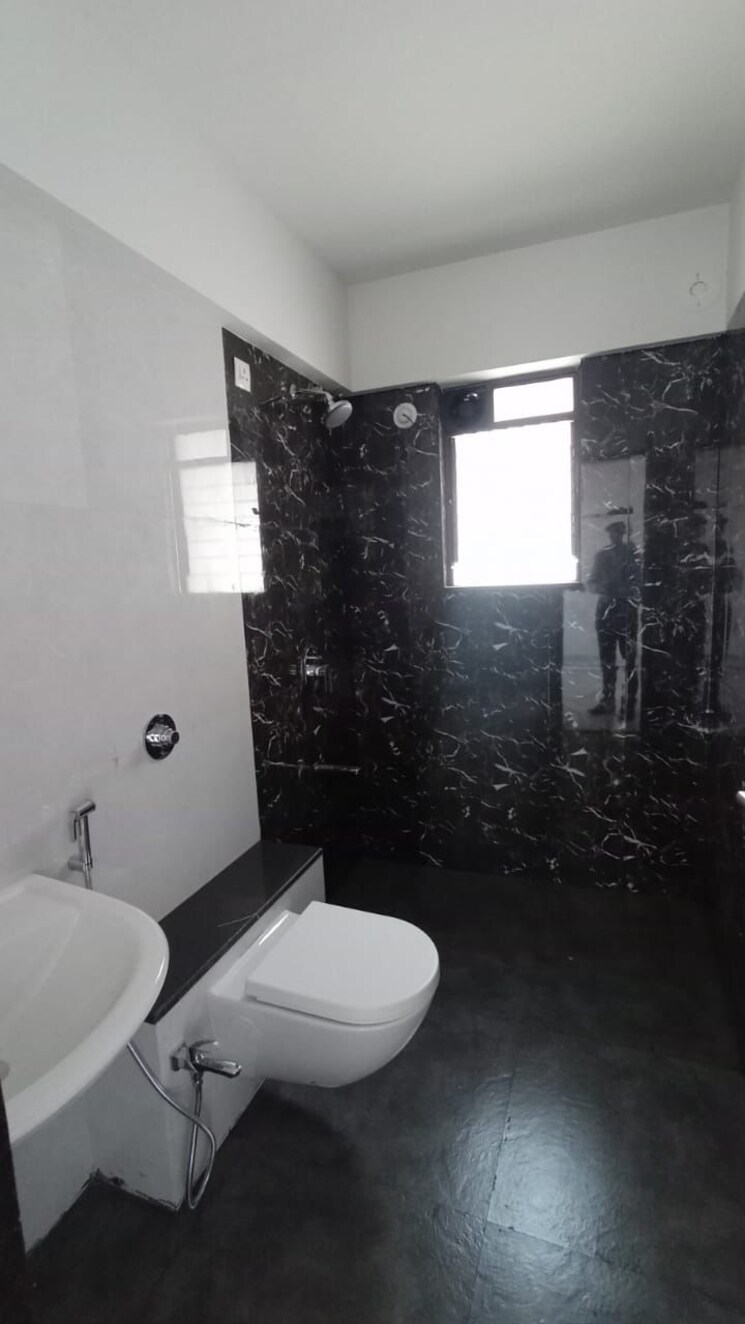Bathroom, kakkad-la-vida 3 Bedroom 1050 Sq.Ft. Apartment In Balewadi Pune 7453881