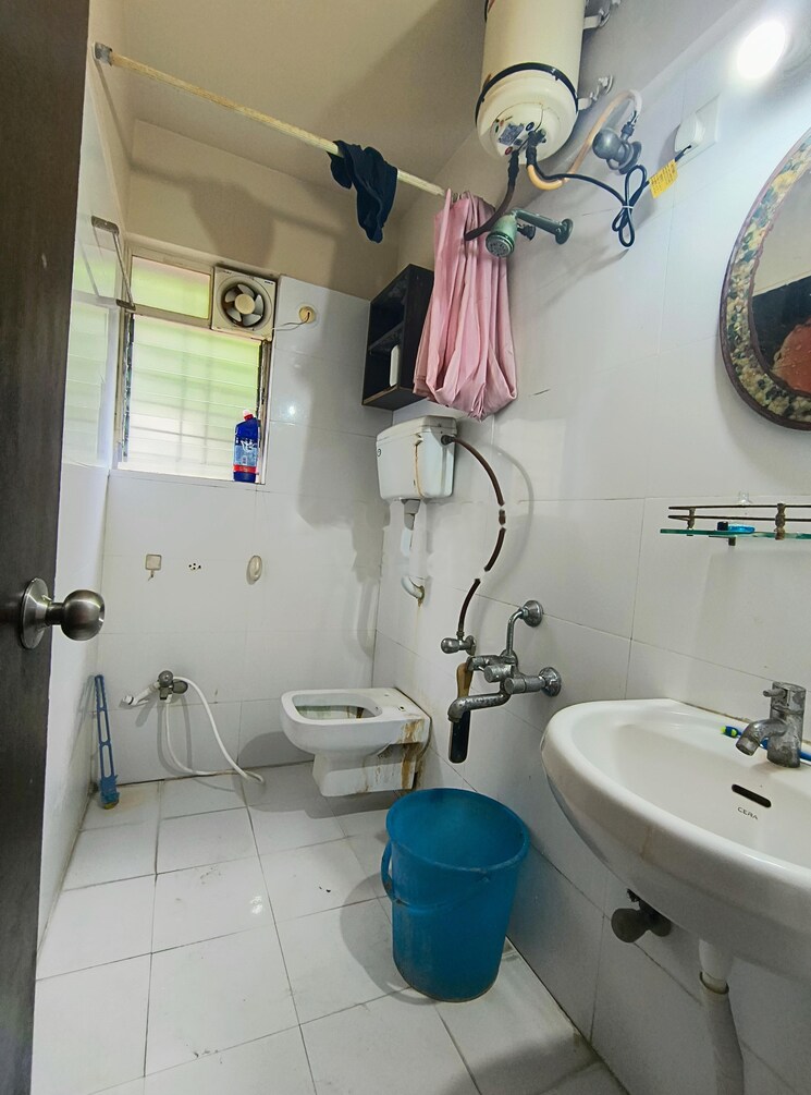 Bathroom, ganga-alfa-paradise 2 Bedroom 975 Sq.Ft. Apartment In Wagholi Pune 7454290