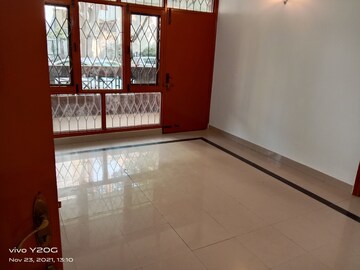 Room in 3 BHK Builder Floor at Ardee City, Sector 52 – for Sale