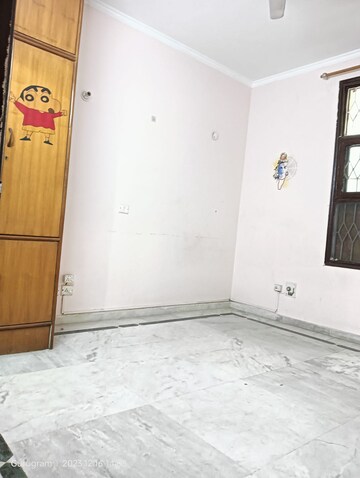Room in 2 BHK Builder Floor at Ardee City, Sector 52 – for Sale