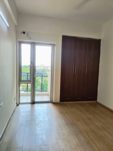 3 BHK Apartment For Sale in Moti Nagar