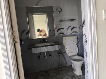 Bathroom in 2 BHK Apartment at Fusion Homes, Tech Zone 4 Greater Noida – for Sale