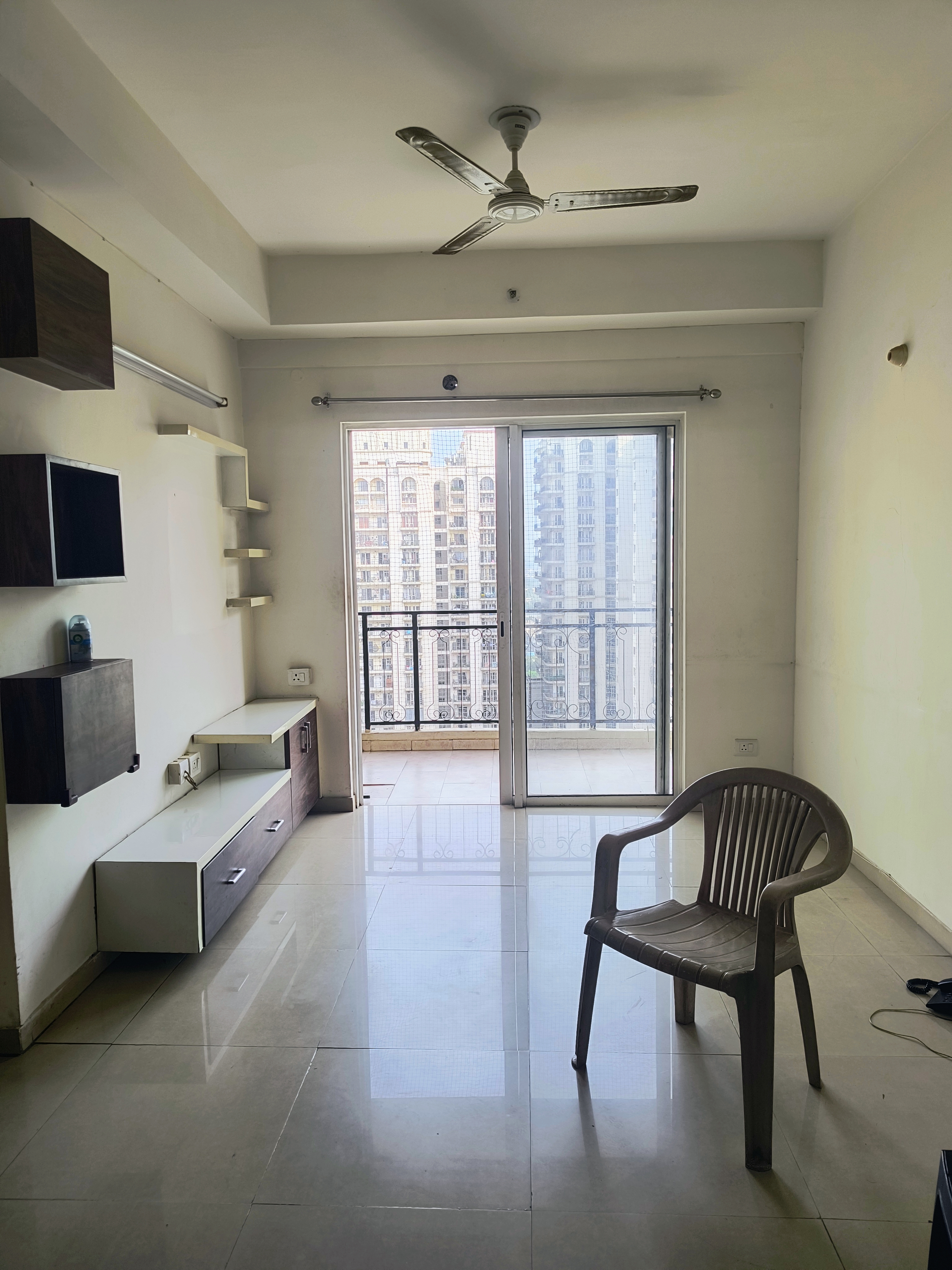 3 BHK Apartment For Resale in DLF Capital Greens Phase I And II Moti Nagar Delhi  7454529