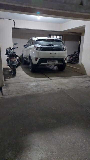 Parking in 1 BHK Apartment at Hiranandani Estate Oyster, Ghodbunder Road – for Sale