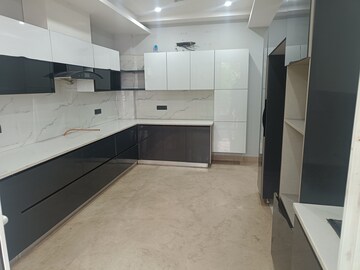 Kitchen in 2 BHK Builder Floor at Unitech South City II, Sector 50 – for Rent
