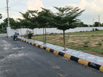  Plot For Sale in Isnapur