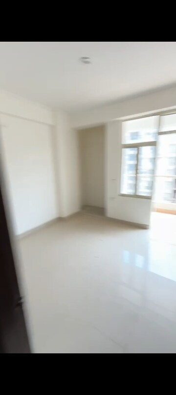 Room in 3 BHK Apartment at Proview Officer City 2, Raj Nagar Extension – for Sale