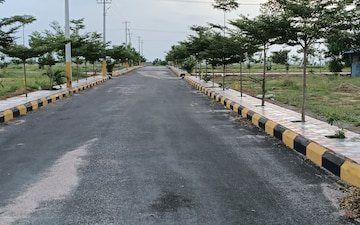 Plot For Sale in Nandigama