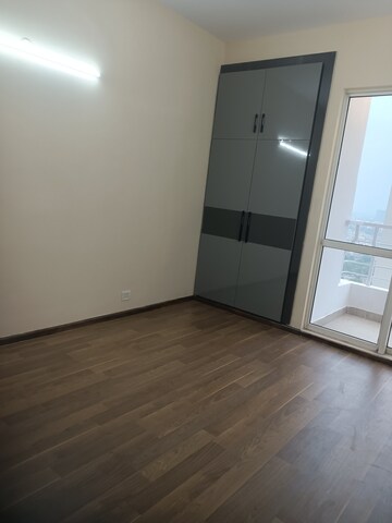 Room in 2 BHK Apartment at The 3C Lotus Panache, Sector 110 – for Rent