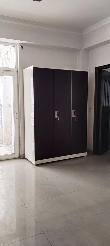 Building Lobby in 3 BHK Apartment at Ramprastha Pearl Court, Vaishali Sector 7 – for Sale