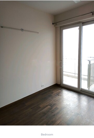 Room in 3.5 BHK Apartment at Conscient Heritage Max, Sector 102 – for Sale