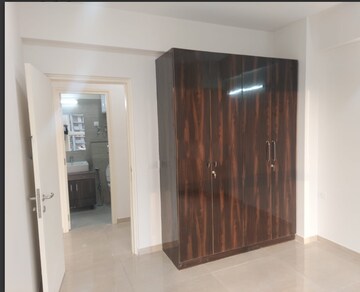 Room in 3.5 BHK Apartment at Emaar Gurgaon Greens, Sector 102 – for Sale
