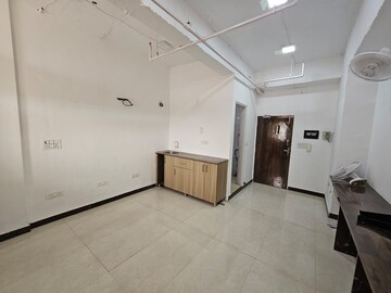 Kitchen in 3 BHK Builder Floor at BPTP District, Sector 81 – for Sale