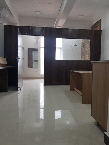 Kitchen in 4 BHK Builder Floor at BPTP District, Sector 81 – for Sale