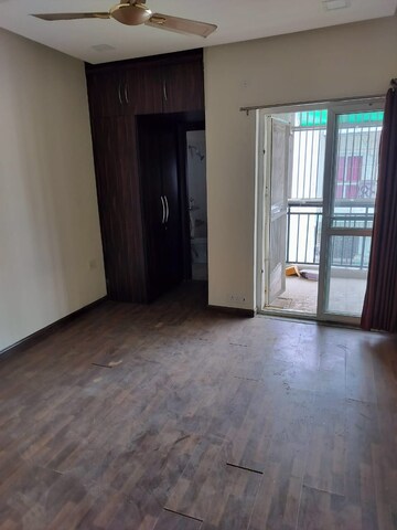 Room in 3 BHK Apartment at Bptp Park 81, Sector 81 – for Sale