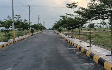 Plot For Sale in Moti Nagar
