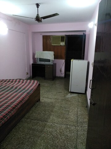 Parking in 1 BHK Builder Floor at Lajpat Nagar – for Rent