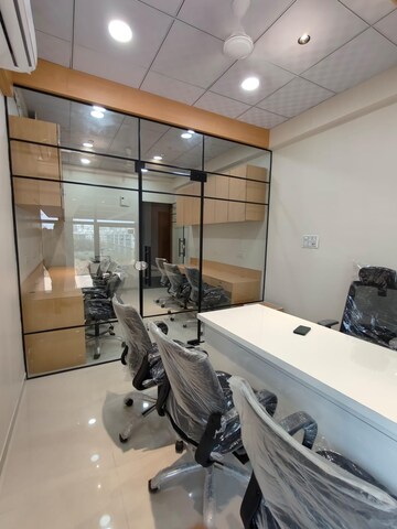 Commercial Office Space 900 Sq.Ft. For Rent in Nirman Vihar Delhi  7455941