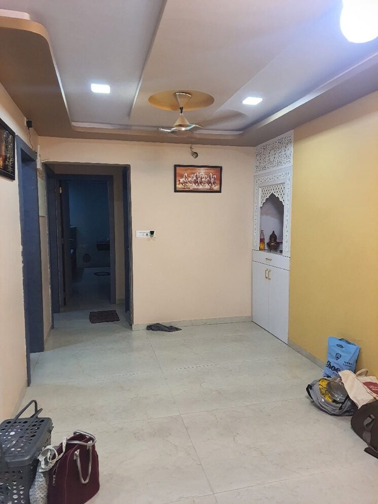 Living Room, dosti-west-county-phase-2-dosti-cedar 2 Bedroom 711 Sq.Ft. Apartment In Balkum Pada Thane 7456065