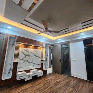 Room in 3 BHK Builder Floor at Chattarpur – for Sale