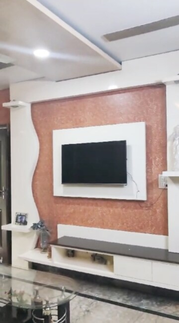 Furnished Amenities in 3 BHK Builder Floor at West Patel Nagar – for Sale