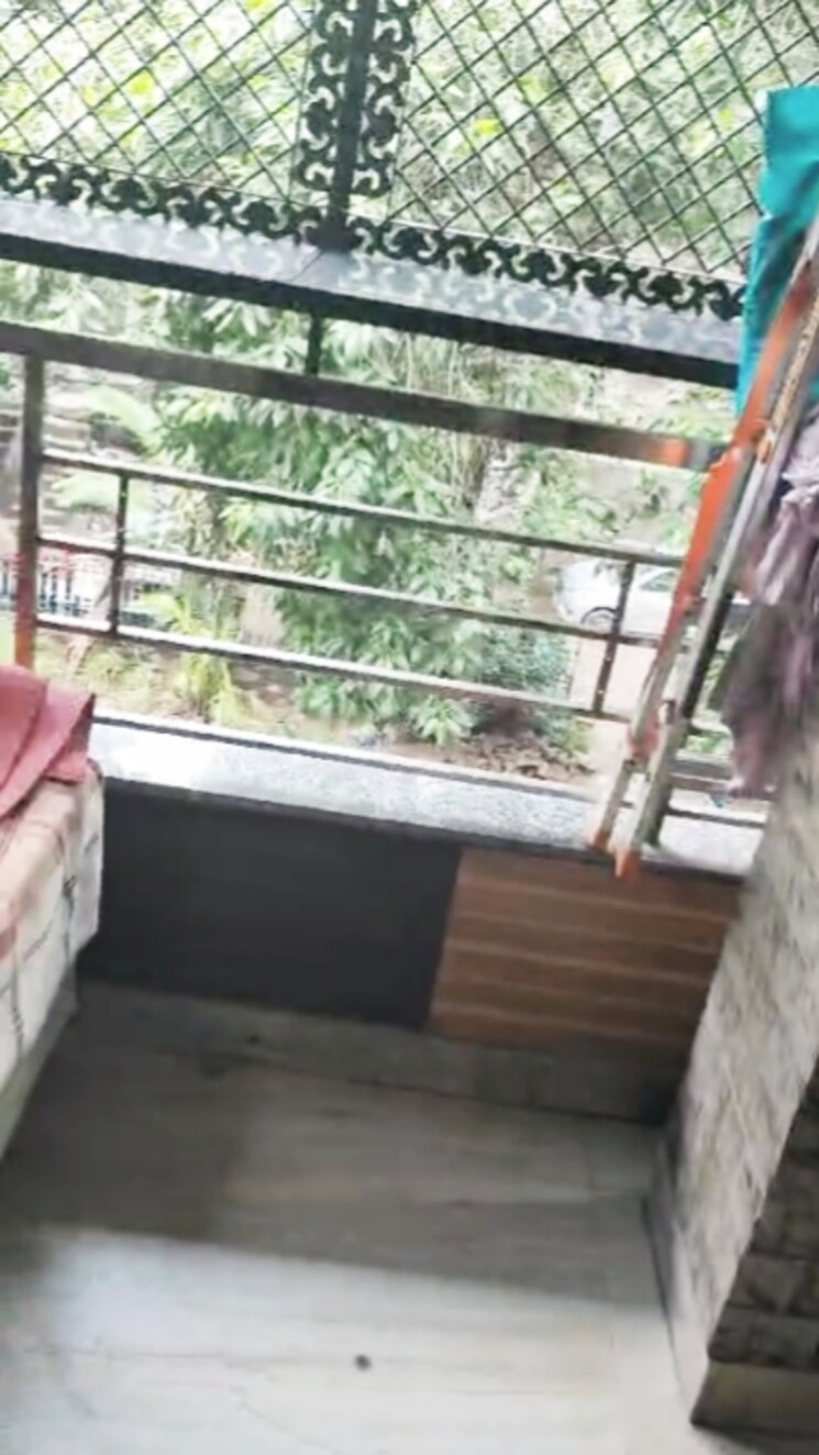 Balcony, west patel nagar 3 Bedroom 1850 Sq.Ft. Builder Floor In West Patel Nagar Delhi 7456429