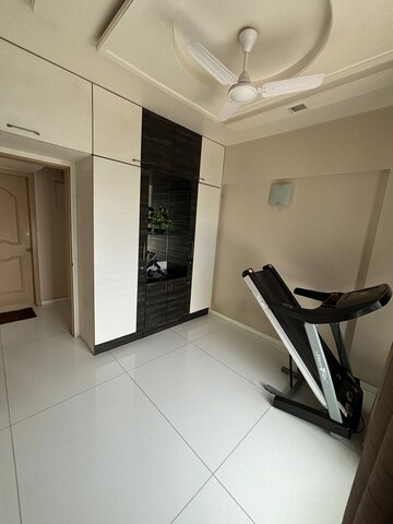Building Lobby in 2.5 BHK Apartment at Konark Indrayu Enclave 2, Kondhwa – for Sale