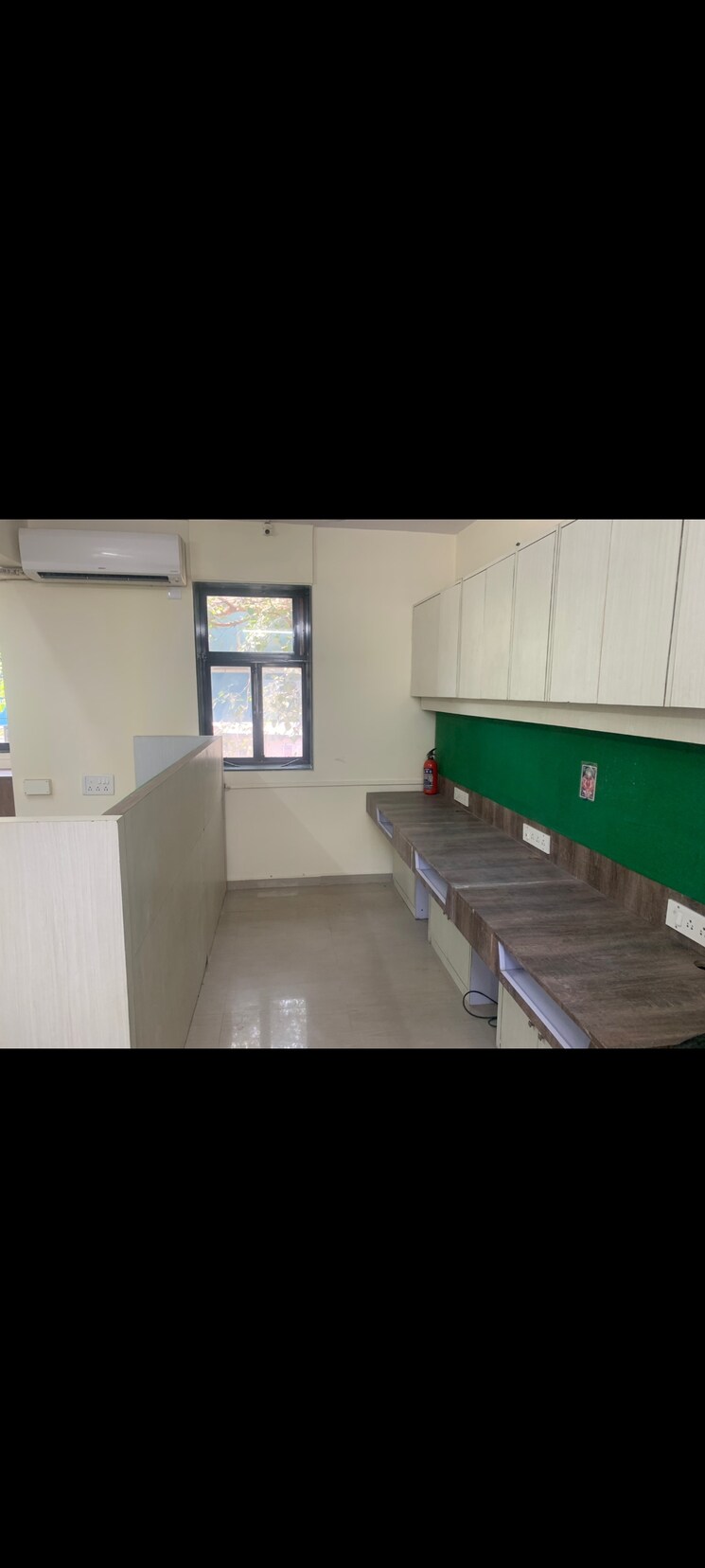 Team Area, suyog-chs-naupada Commercial Office Space 800 Sq.Ft. In Naupada Thane 7456421