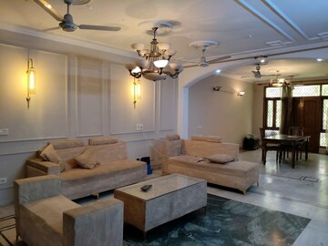 Living Room in 3 BHK Builder Floor at Ansal Sushant Lok I, Sector 43 – for Sale