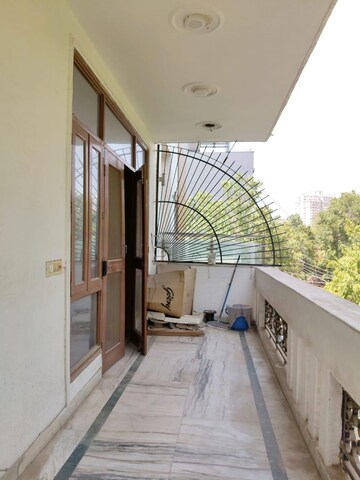 Balcony in 3 BHK Builder Floor at Ansal Sushant Lok I, Sector 43 – for Sale