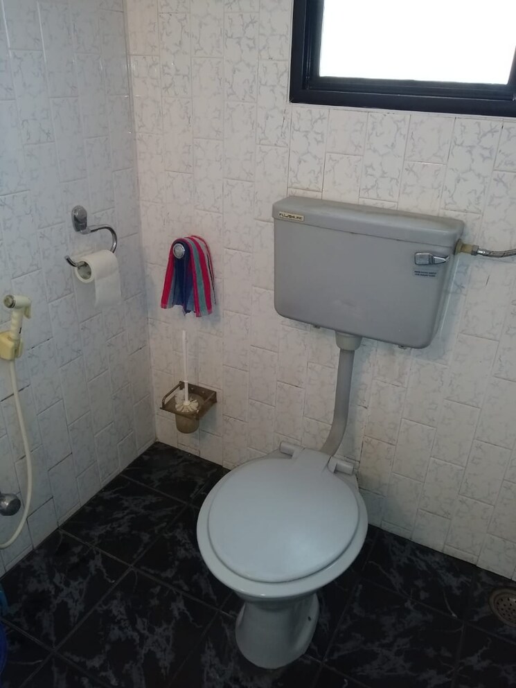 Bathroom, parmar-park-phase-ii 3 Bedroom 18500 Sq.Ft. Villa In Wanwadi Pune 7456661