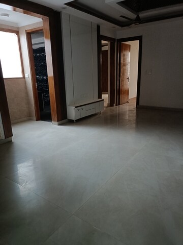 Room in 4 BHK Builder Floor at Lavender Floors, Sector 89 – for Sale